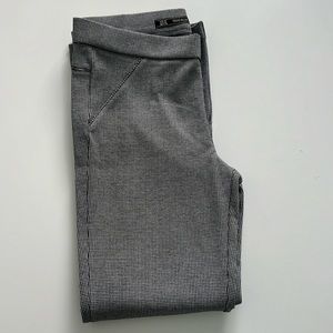 Zara Trafaluc crop, black and white Houndstooth pants